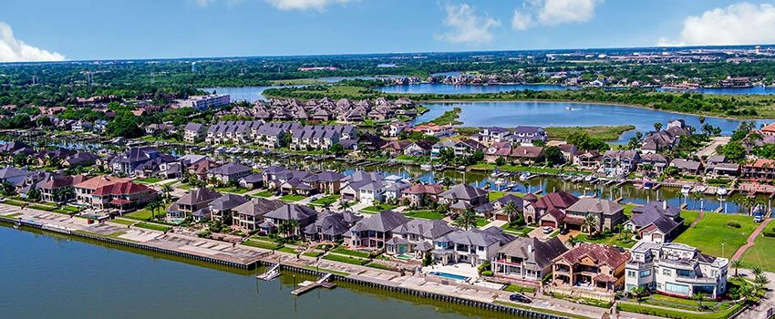 League City Texas Waterfront Neighborhoods