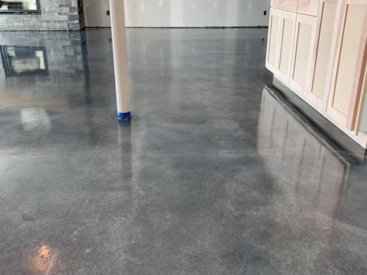 Polished sealed concrete in Missouri City, TX